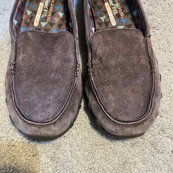 Skechers Brown Suede Relaxed Fit Memory Foam Loafers Women’s  Size 8.5 Shoes - Picture 4 of 15